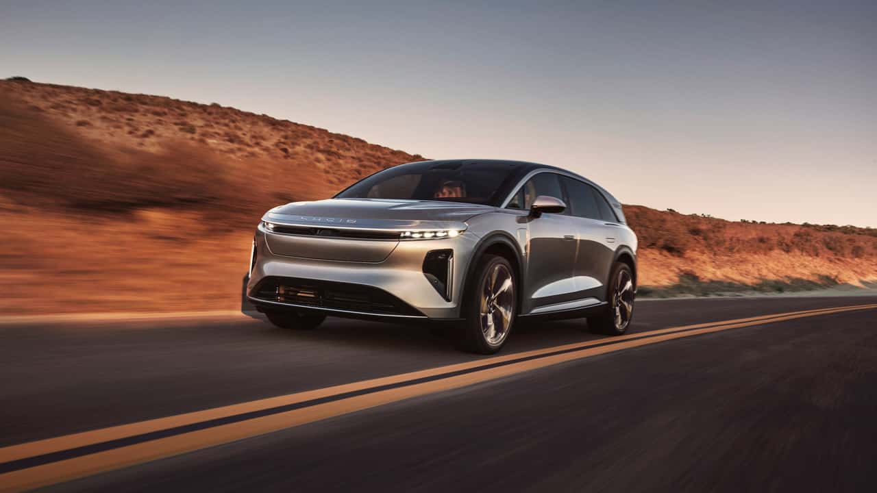 Lucid Motors, Genişletilmiş Menzilli Üç Sıralı Elektrikli SUV Gravityyi Tanıtıyor – Dünyadan Güncel Teknoloji Haberleri