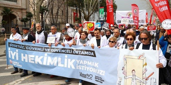 Türk Tabipler Birliği Taleplerini Duyurdu: Sağlık Personeli Yürüdü – Personel Sağlık NET Sağlık Personeli