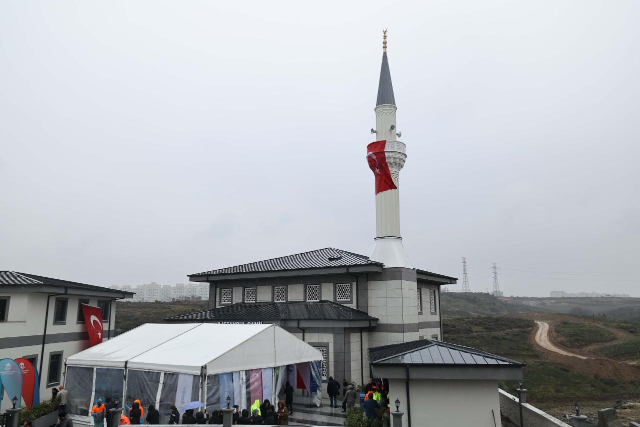 Başakşehir’de Dualarla Açılan 3. İstanbul Camii ve 4-6 Yaş Eğitim Merkezi İhtişamla Hizmete Girdi