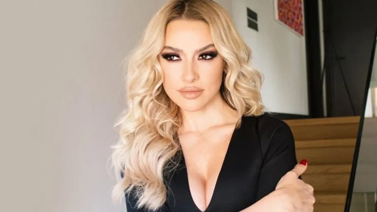 Hadise, Kameramana Sert Tepki Gösterdi! Konserine Ara Verdi, Kameramanı Fena Tersledi – TV100