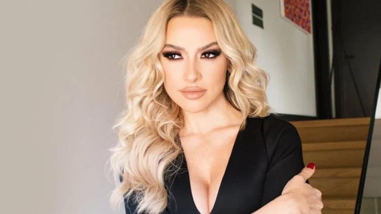 Hadise’nin Bayram Pozu Sosyal Medyayı Salladı! – TV100