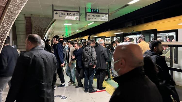 İstanbul'da metro hattında eğitim seferi sırasında kaza! Metro İstanbul'dan açıklama geldi - Hürriyet