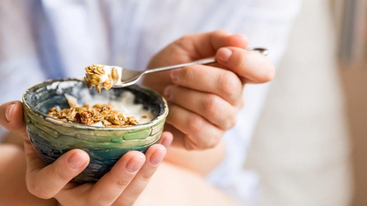 Granola Nedir, Faydaları Nelerdir? Granola Zayıflatır Mı, Diyette Nasıl Yenmelidir? - CNN TÜRK