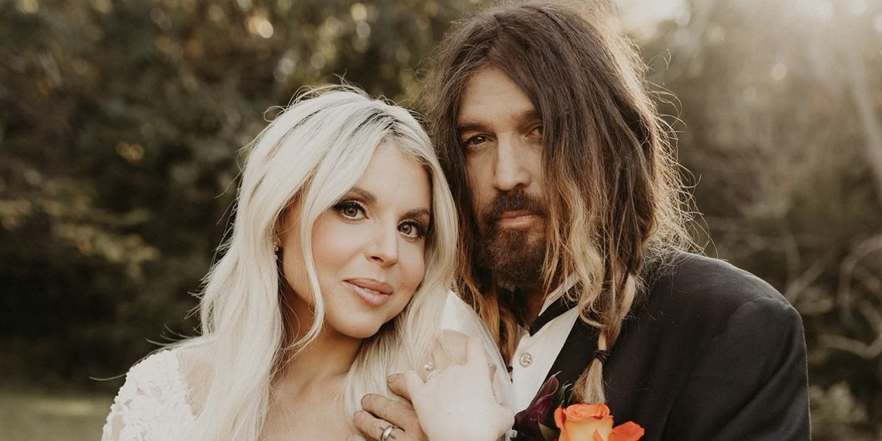 Billy Ray Cyrus, 62, shares 'sacred moment' from wedding to Firerose, 34 - Fox News