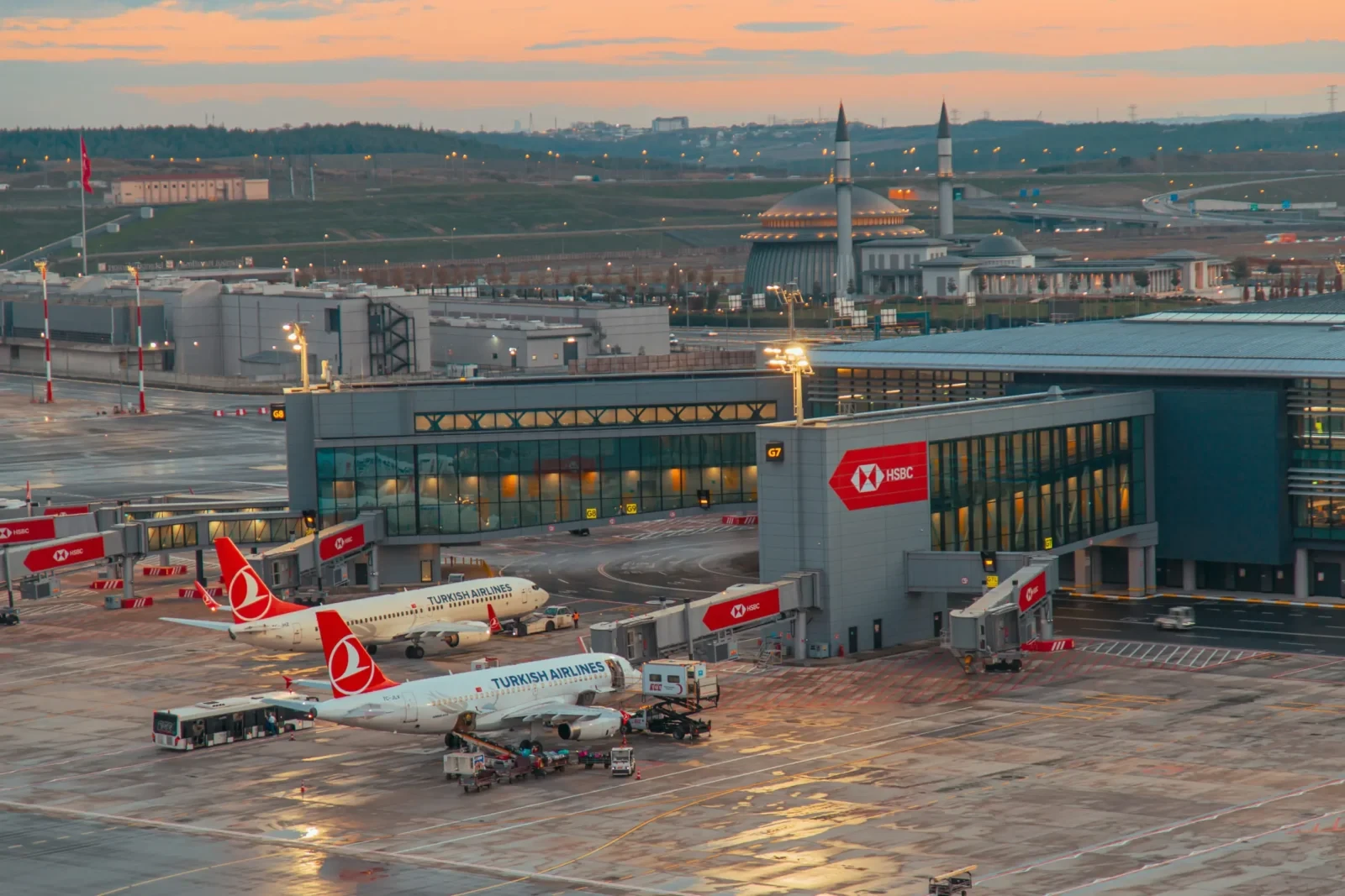 Istanbul Airport becomes Europe’s busiest hub - Türkiye Today