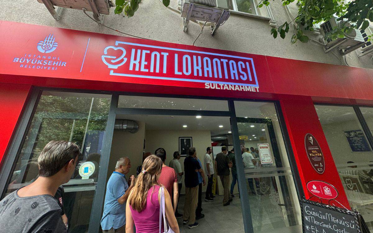 Queues at İstanbul’s affordable ‘canteens’ get longer as living costs rise - bianet