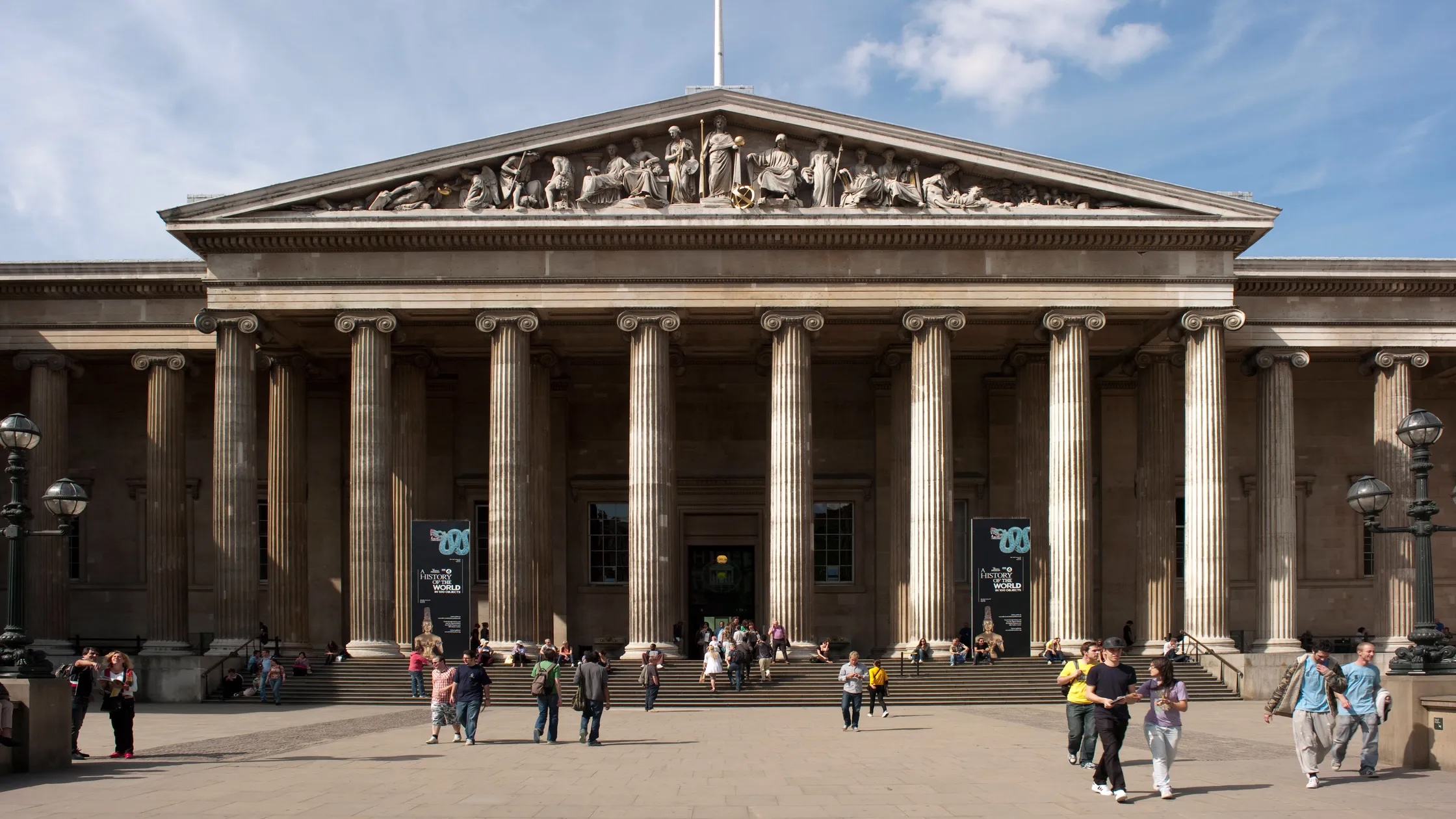 Coin Heist: Artist’s Bold Move at British Museum - ArtDog Istanbul